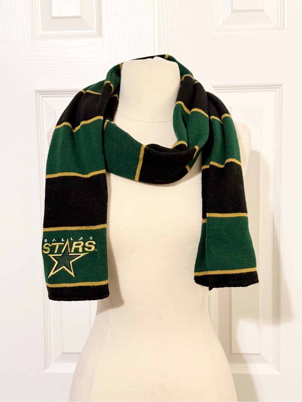 Dallas Stars Black & Green Striped Knit Scarf